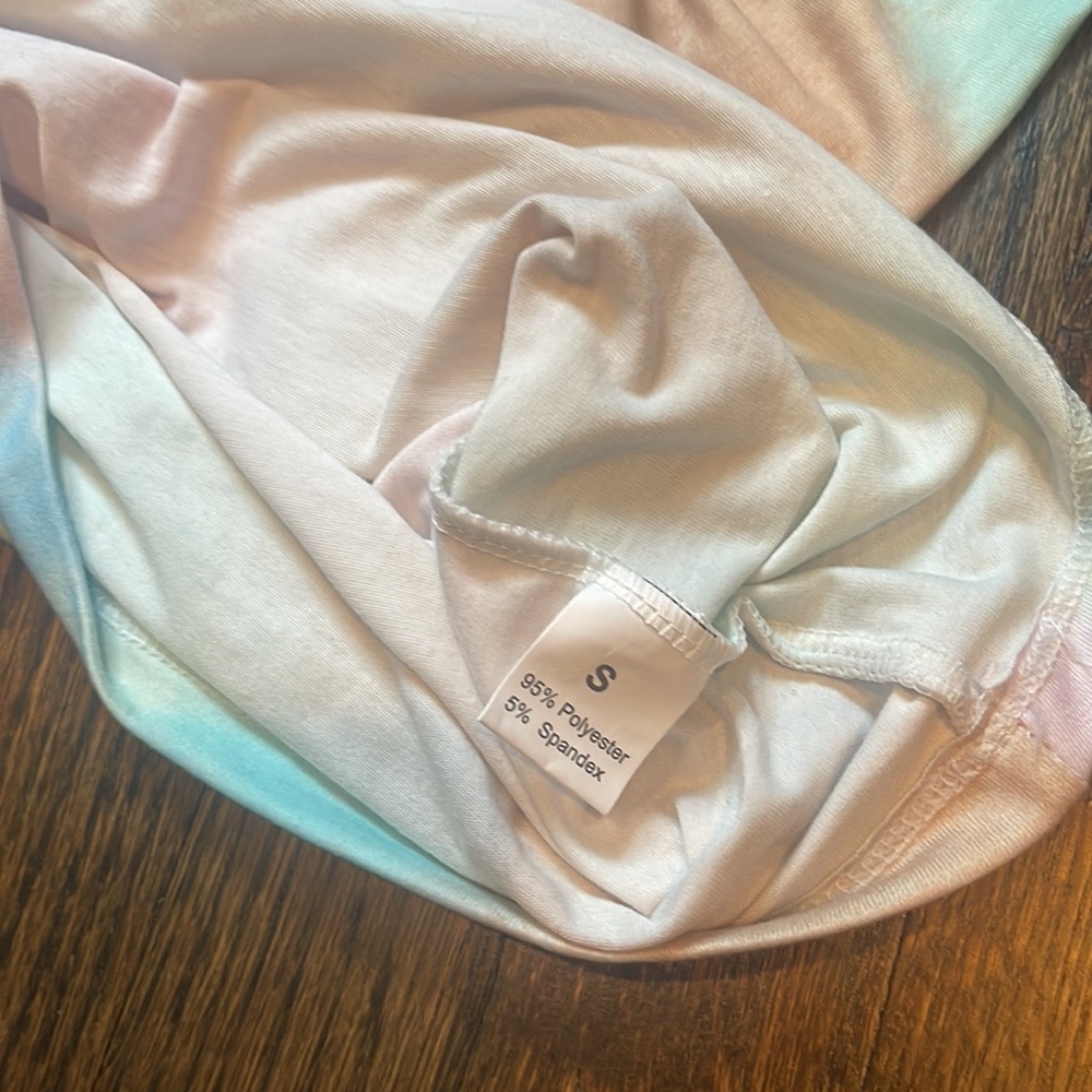Women’s tops size medium - Picture 6 of 9